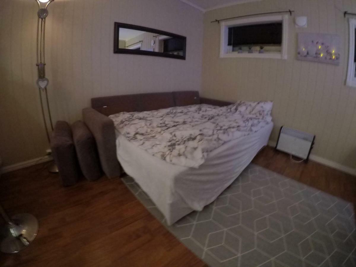 Apartment Near The Airport ทรอมโซ ภายนอก รูปภาพ